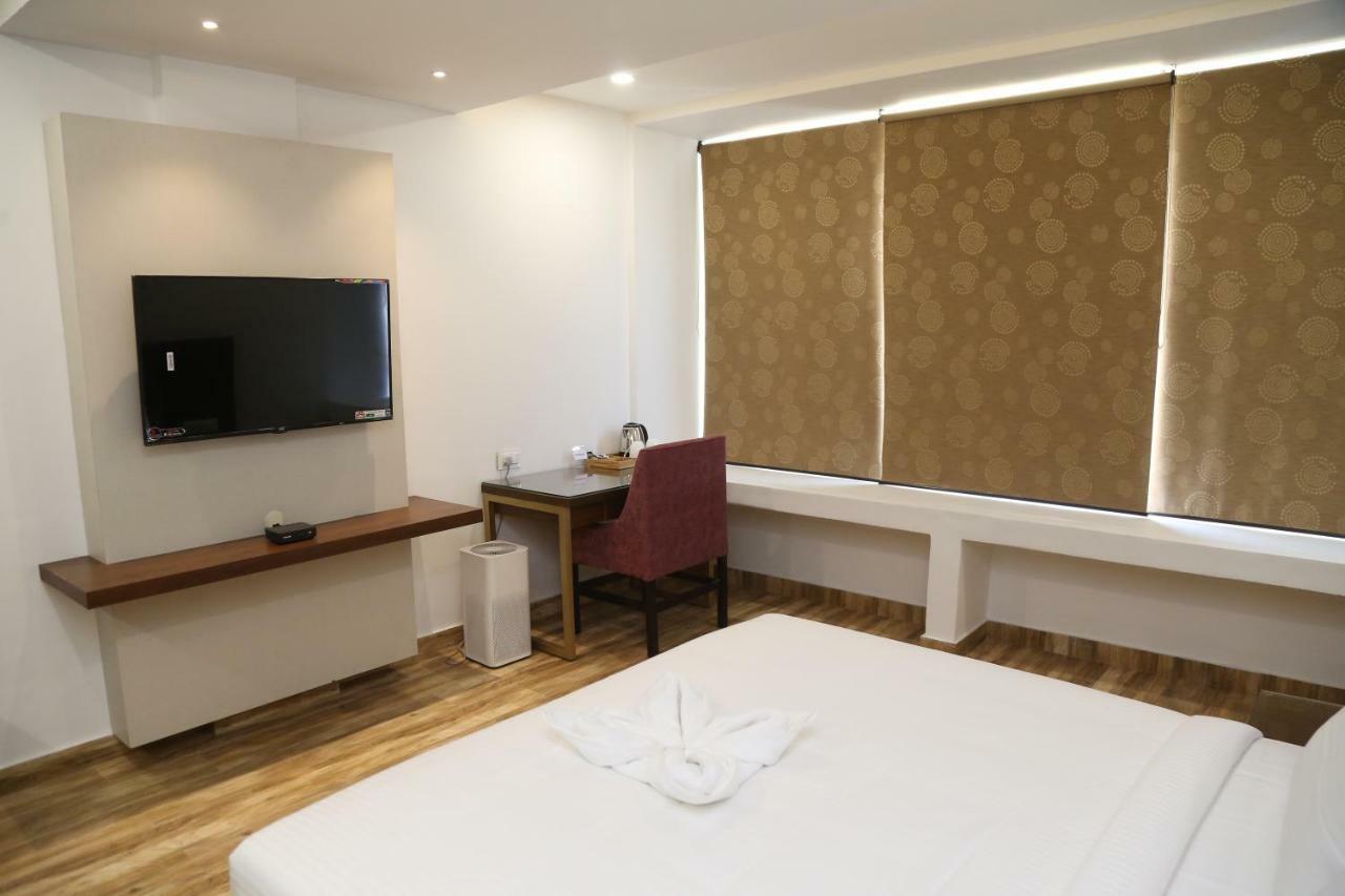 Hotel Ak Suites Patiāla Exteriér fotografie