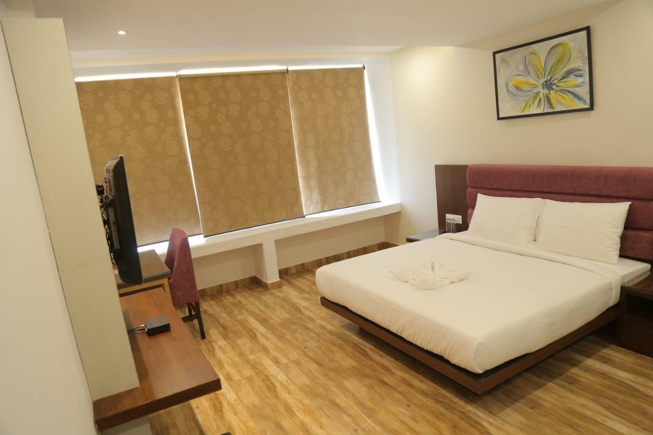 Hotel Ak Suites Patiāla Exteriér fotografie